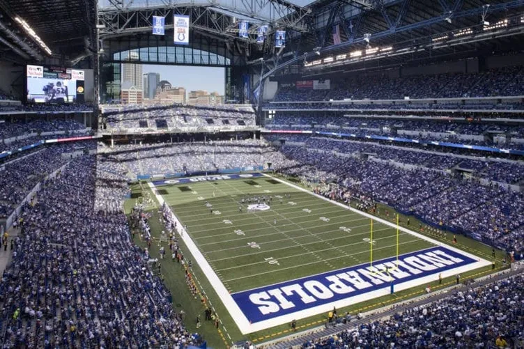 Lucas Oil Stadium &eacute; o est&aacute;dio do Indianapolis Colts