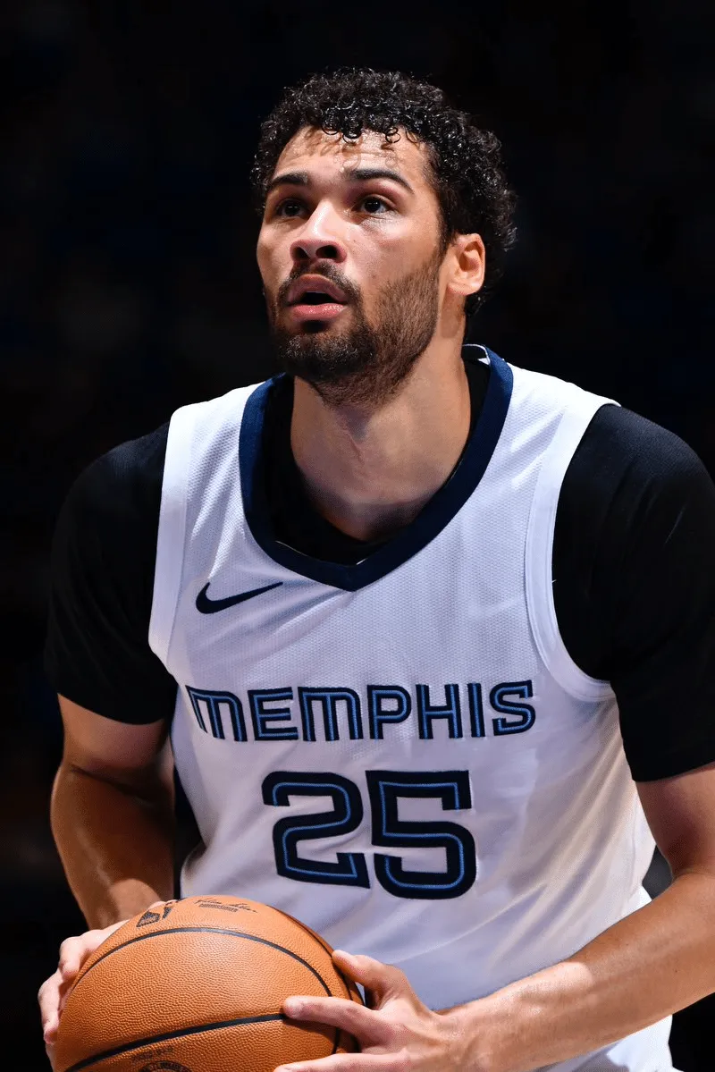 T&eacute;cnico do Memphis Grizzlies rasga elogios ao M&atilde;ozinha na NBA