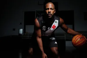 Reforço do Vasco critica duramente ex-clube: “Omissão total”