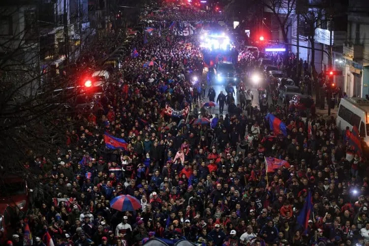 Torcida do San Lorenzo no bairro de Boedos