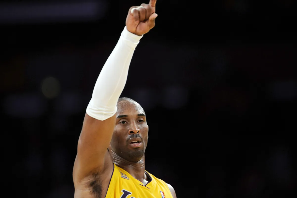 Os 10 maiores jogadores da hist&oacute;ria do Los Angeles Lakers (2026)