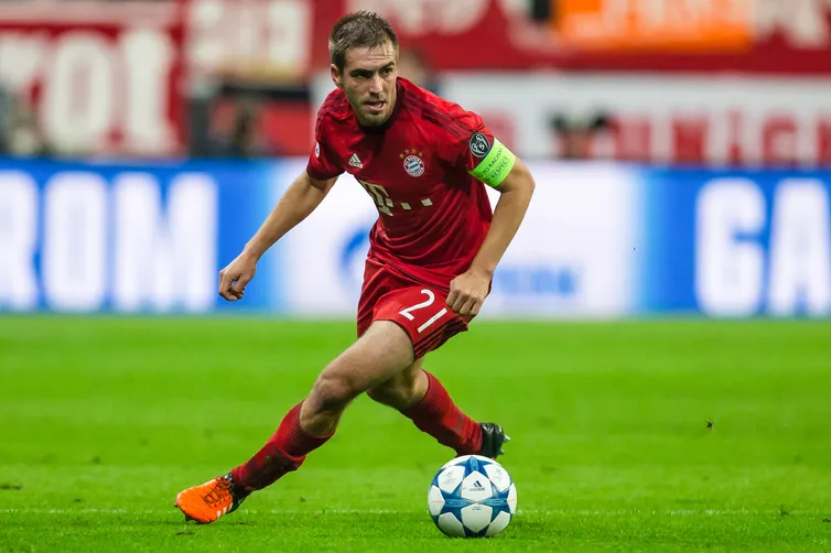 Os melhores laterais-esquerdos da história ([auto_last_update format="Y" before=""])