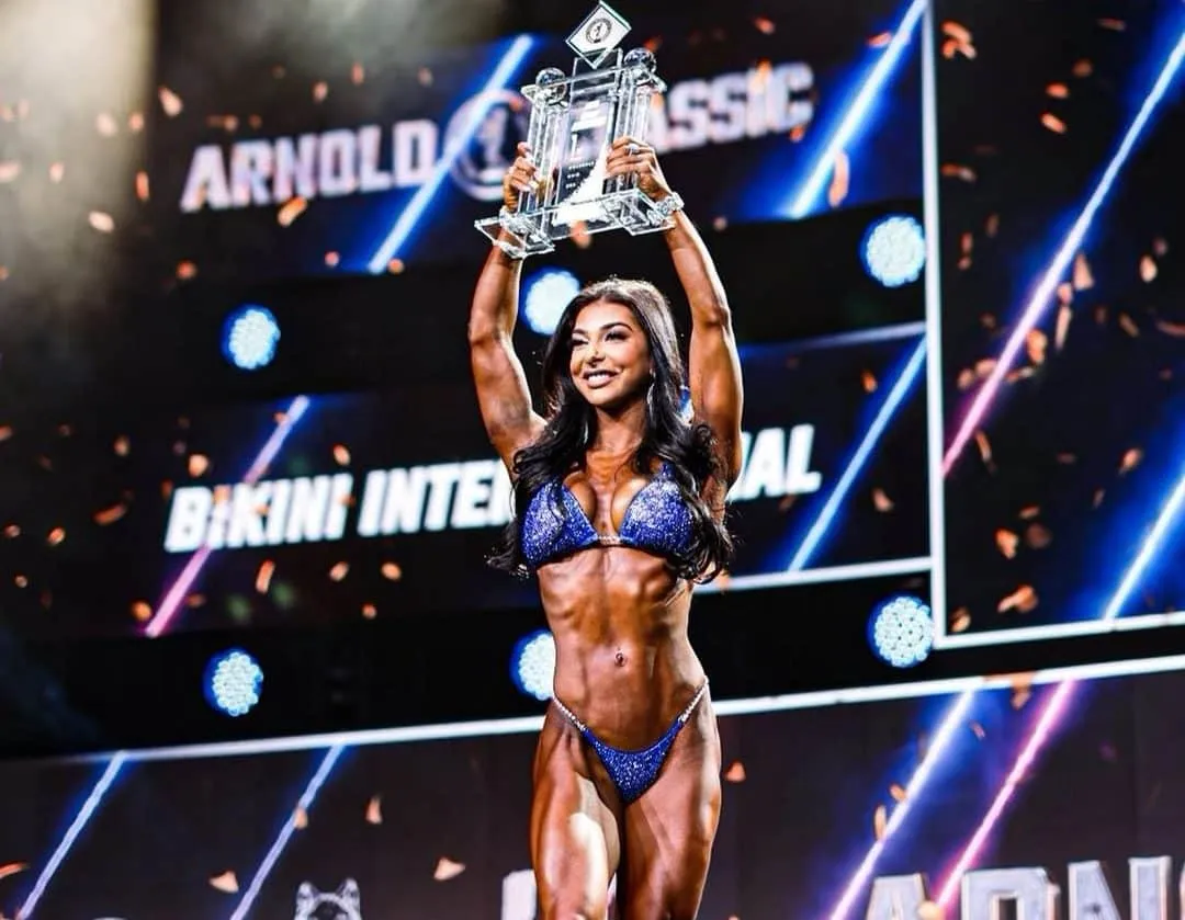 Lauralie Chapados história no fisiculturismo e títulos