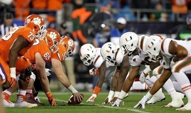 Linha defensiva do futebol americano