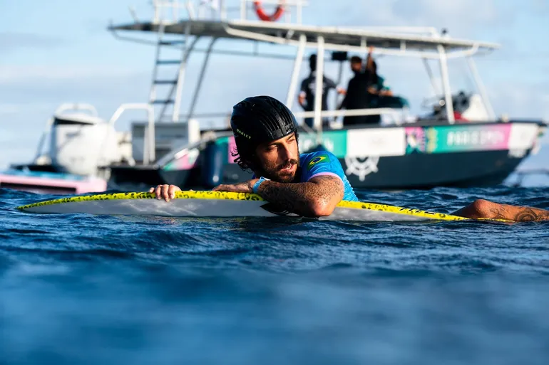 Piscina de ondas é a solução? Filipe Toledo comenta sobre a Olimpíada: “Seria a…”