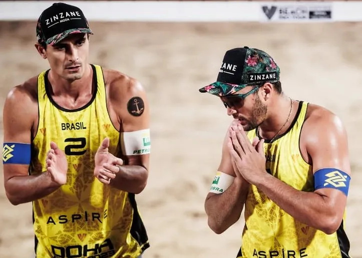 Campanha no Finals de Vôlei de Praia fecha ano inconstante de André e George