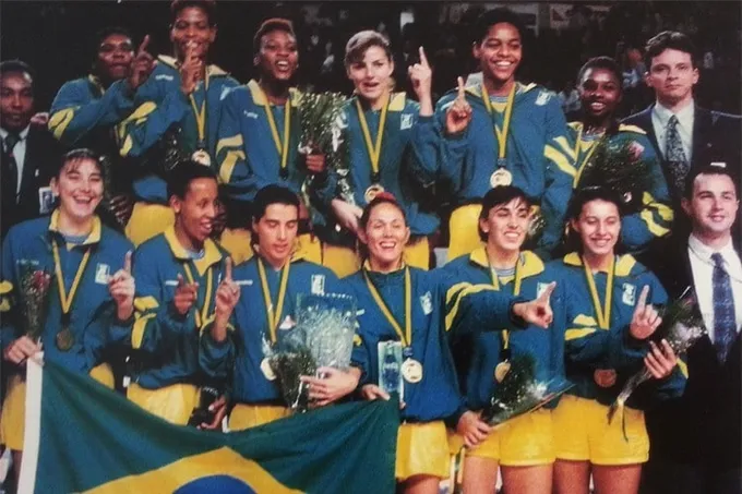Brasil campe&atilde;o da Copa do Mundo de Basquete Feminino de 1994