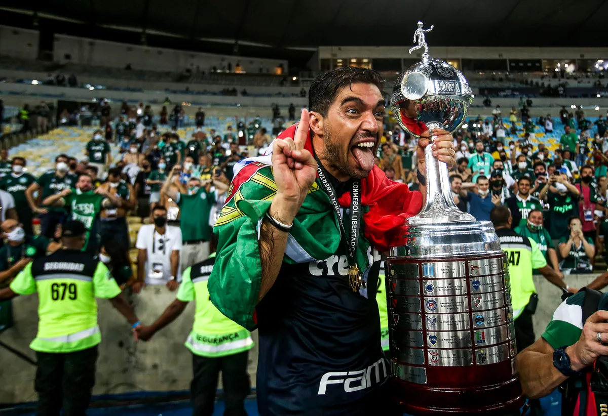 T&eacute;cnicos campe&otilde;es da Libertadores: os 14 maiores e a lista completa