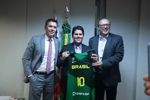 Presidente da CBB tem reunião com ministro do Esporte