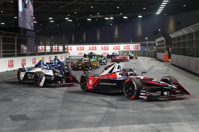 Conheça todas as 18 principais categorias do automobilismo mundial ([auto_last_update format="Y" before=""])