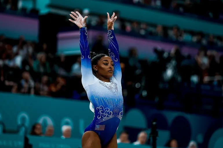 Melhores ginastas do mundo (2026): confira o top 10 da hist&oacute;ria e na atualidade