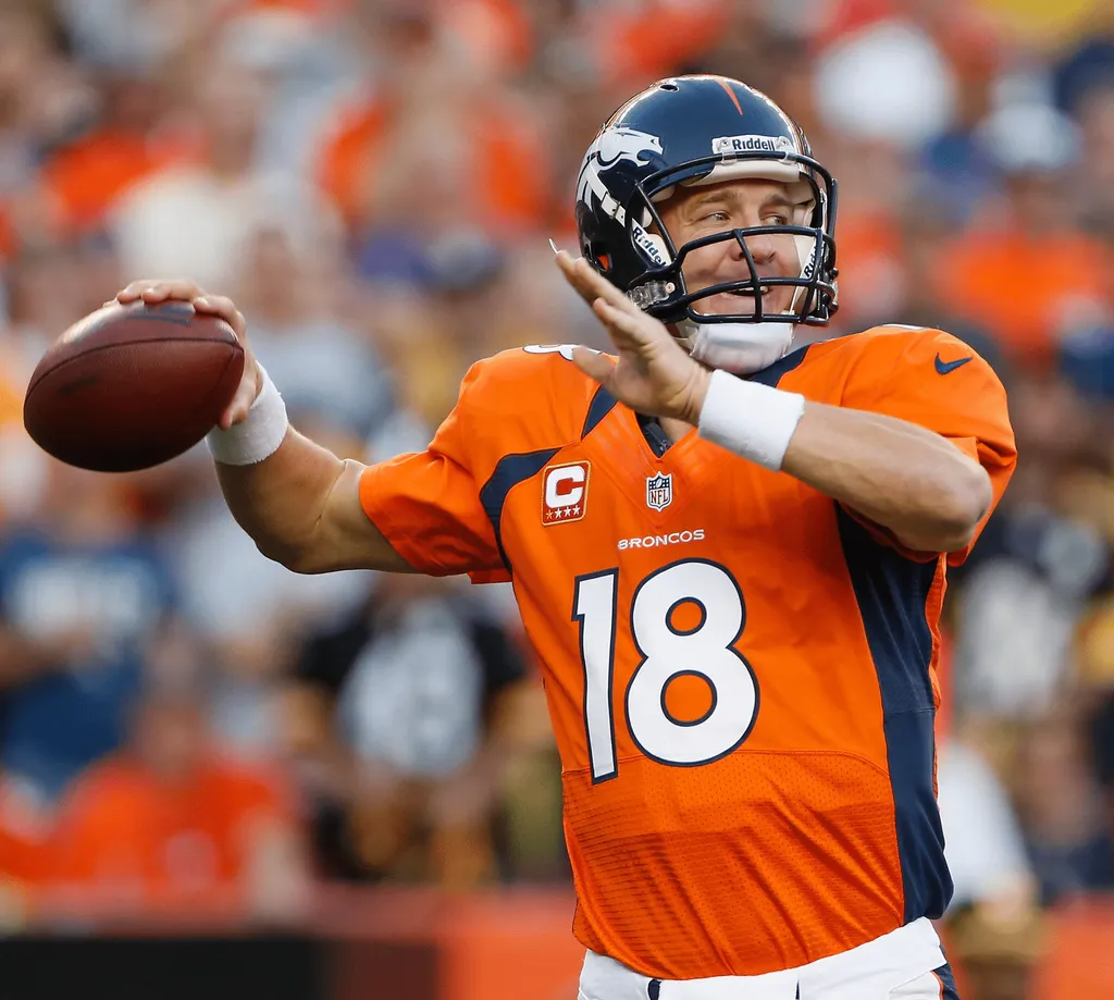 Peyton Manning possui 5 prêmios de MVP da temporada regular da NFL