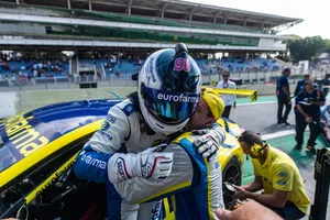 Piloto brasileiro revela segredos de trabalho na Red Bull Racing