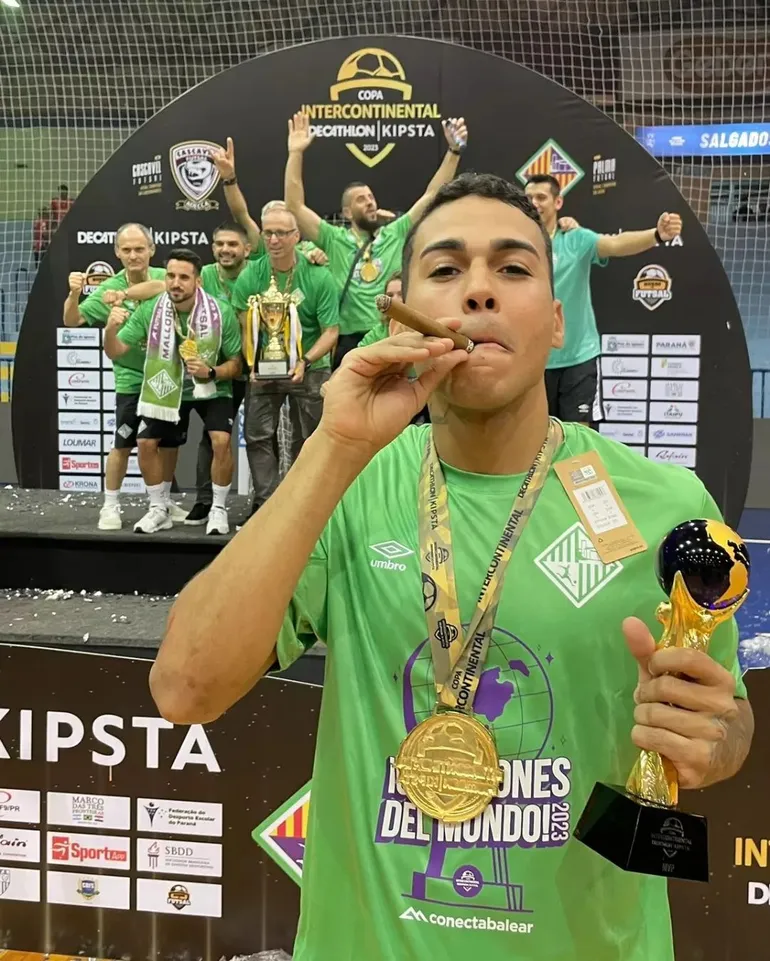 Palma Futsal faz hist&oacute;ria e &eacute; campe&atilde;o intercontinental; craque Cl&eacute;ber Andr&eacute; revela emo&ccedil;&otilde;es
