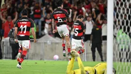 Flamengo vence o Atl&eacute;tico-MG nos acr&eacute;scimos e retoma a lideran&ccedil;a do Brasileir&atilde;o