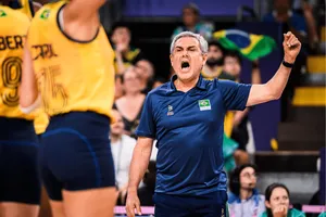 Os 9 melhores técnicos de vôlei em todos os tempos (2025)
