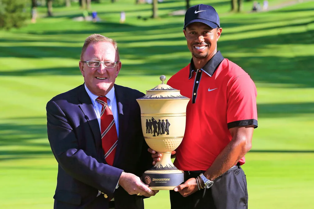 Tiger Woods possui o recorde de 11 t&iacute;tulos de Most Player of the Year Awards