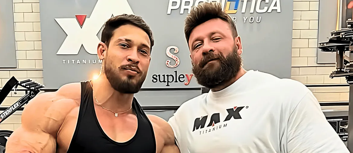 Quem é Fabrício Pacholok: o estrategista por trás dos títulos de Ramon Dino e Derek Lunsford no Mr. Olympia 2025?