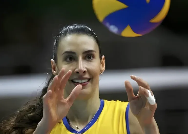 “Por que incomoda tanto?” Sheilla Castro esclarece polêmica sobre vídeo de Atlético-MG x Flamengo