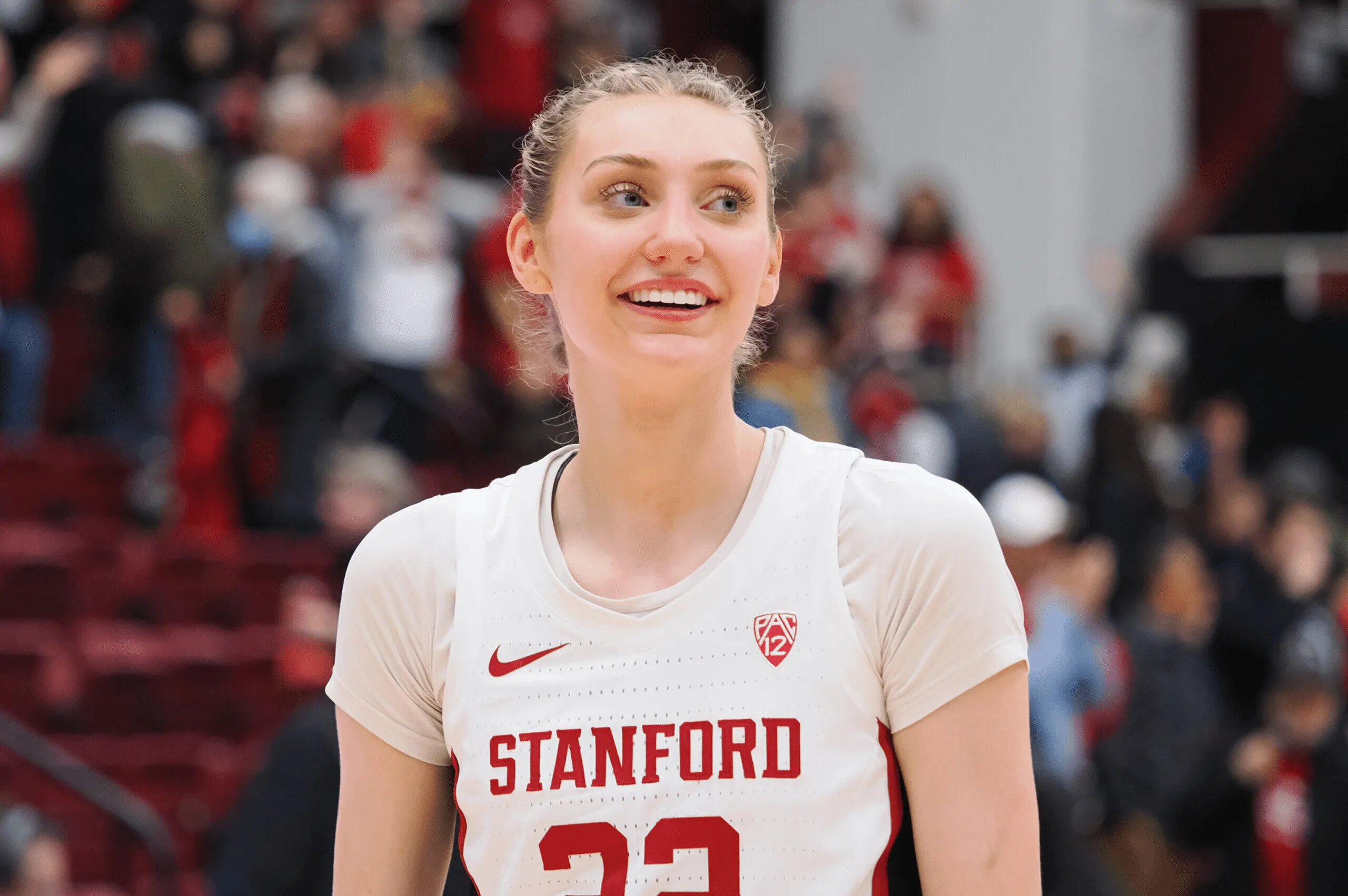 Cameron Brink pela equipe de Stanford