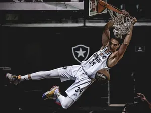 Botafogo abre os cofres e fecha com mais uma contratação