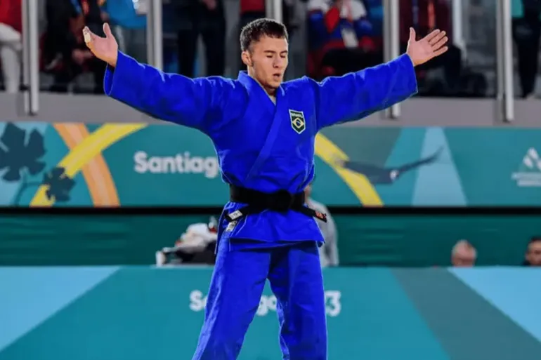 Michel Augusto conquista medalha em Grand Prix e entra forte em disputa pela vaga ol&iacute;mpica