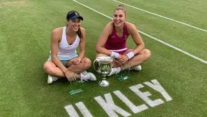 Pensando em Paris 2024, Luisa Stefani abre a quadra sobre dupla com Bia Haddad