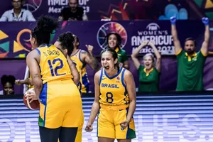 Seleção brasileira feminina volta a top 10 de melhores seleções do mundo