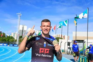 Vinicius de Brito estabelece novo recorde sul-americano no salto com barreira