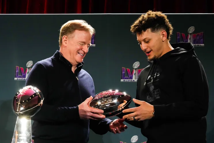 Patrick Mahomes ([auto_last_update format="Y" before=""]): biografia, recordes e estatísticas na NFL