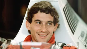 Ex-companheiro de Ayrton Senna surpreende e compara brasileiro a Verstappen