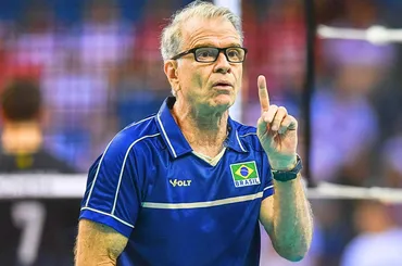 [Exclusiva] Bicampeão olímpico revela o grande problema da Seleção Brasileira de Bernardinho: “Falta esse jogador”