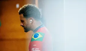 Italo Ferreira faz Top 5 de seus músicos preferidos