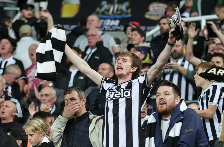 Saiba quais são as maiores torcidas da Inglaterra ([auto_last_update format="Y" before=""])