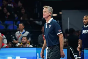 Steve Kerr lamenta eliminação americana: “Não é mais 1992”