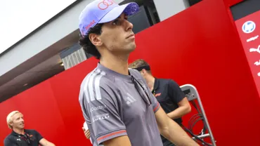 Bortoleto abandona GP de Singapura com c&acirc;mbio quebrado ap&oacute;s erro com Sainz