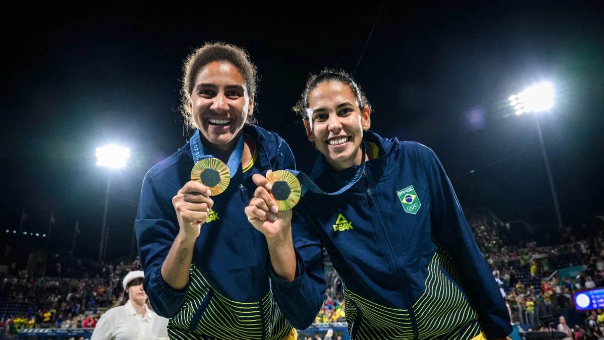 Ana Patr&iacute;cia: a hist&oacute;ria da campe&atilde; ol&iacute;mpica do v&ocirc;lei de praia