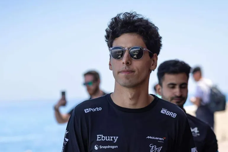 Gabriel Bortoleto ganha concorrente de peso na briga por uma vaga na Sauber&nbsp;para&nbsp;F&oacute;rmula&nbsp;1