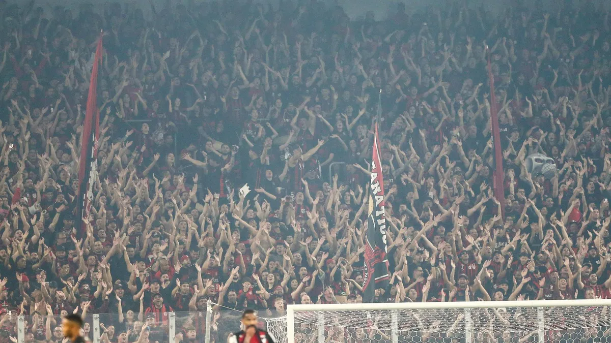 Maior torcida do Paran&aacute;: Athletico, Coritiba ou Paran&aacute; Clube?