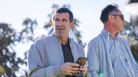 Lu&iacute;s Figo: hist&oacute;ria, t&iacute;tulos e n&uacute;meros da carreira