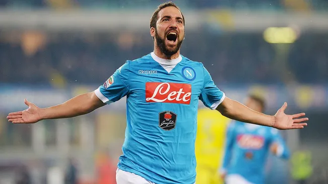 Higuain maior artilheiro de uma edi&ccedil;&atilde;o do Campeonato Italiano