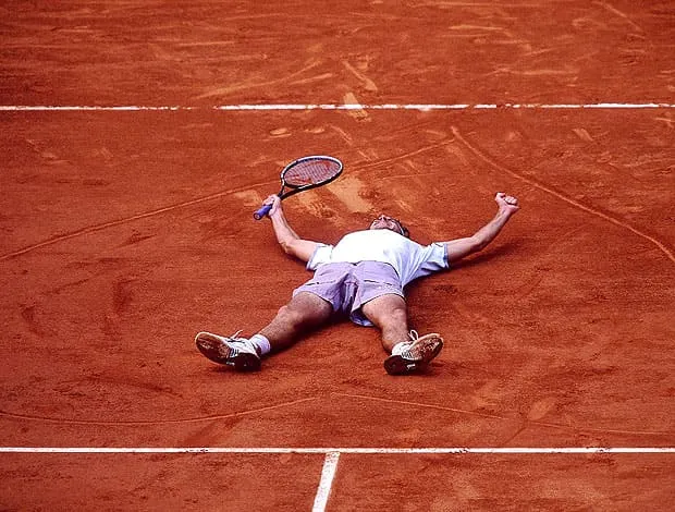 Gustavo Kuerten foi tricampe&atilde;o em Roland Garros