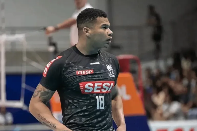 Darlan Souza protagoniza momento mais emocionante da final da Superliga 2024
