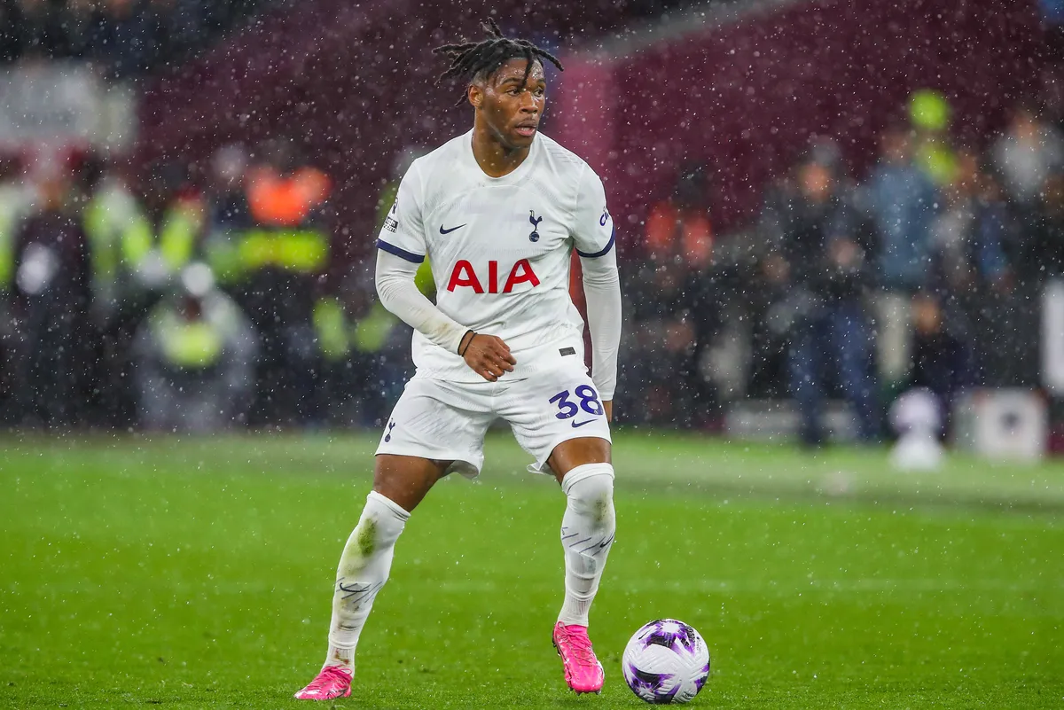 Conheça os melhores laterais-esquerdos da Inglaterra ([auto_last_update format="Y" before=""])