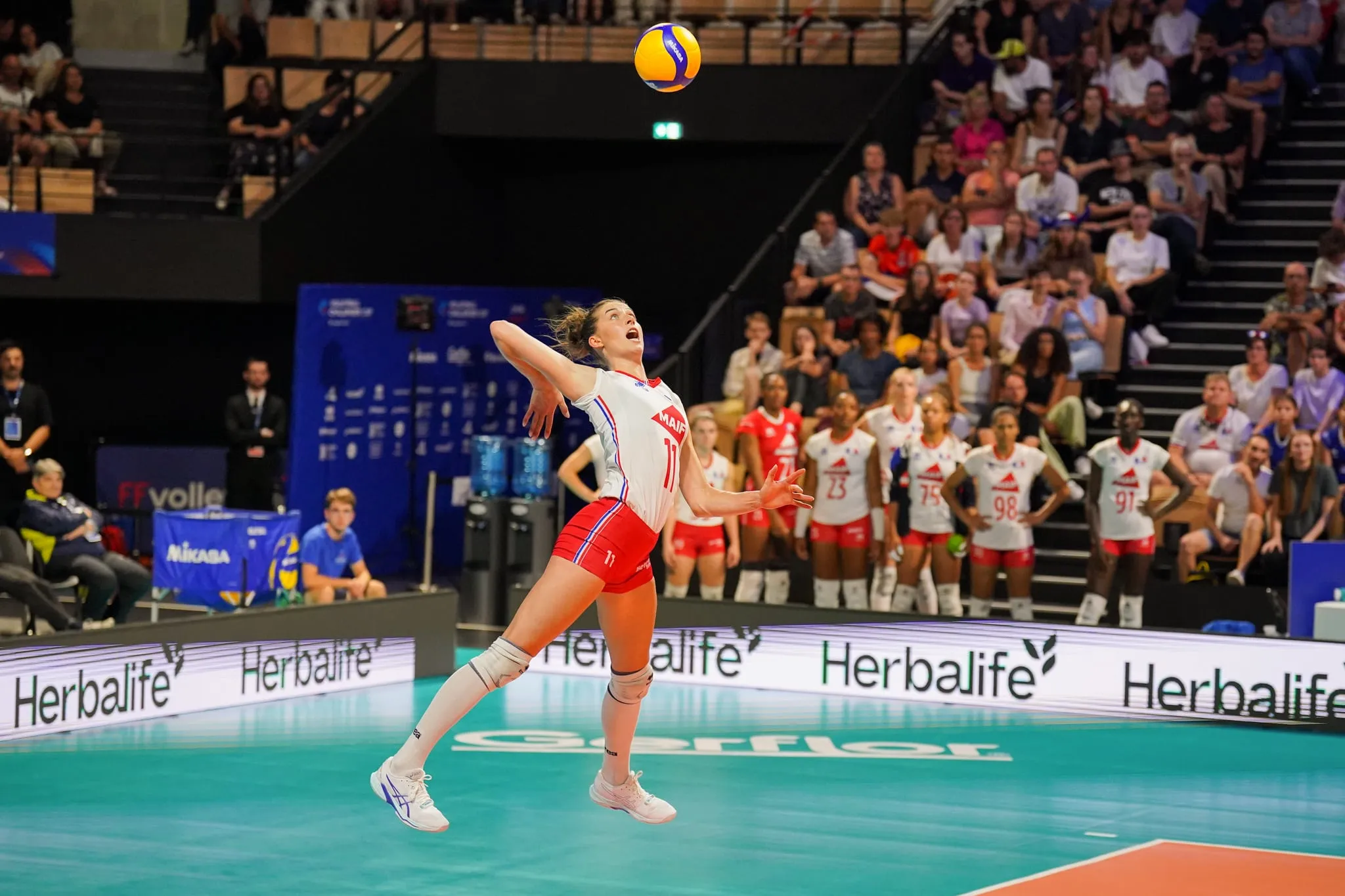 Saque no v&ocirc;lei