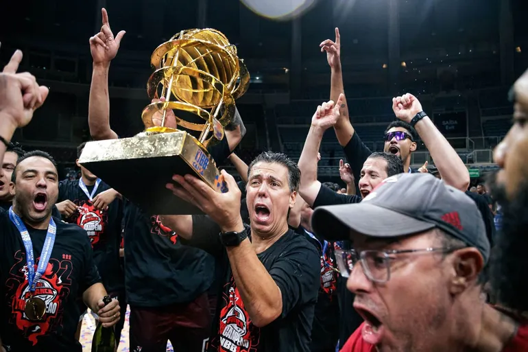 Helinho aponta 2 treinadores da NBA como referências: “Trazem inspiração”