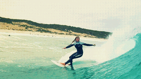 Manobra de batida no surf