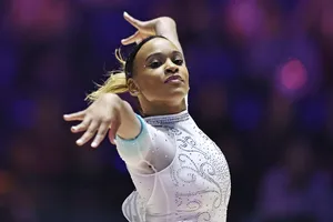 (Vídeo) Rebeca Andrade apresenta novo solo com referência à Beyoncé e Anitta