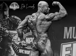 QUASE MORTE! Fisiculturista brasileiro passa mal antes de competição em São Paulo