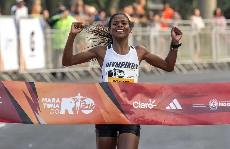 Com dom&iacute;nio de quenianos na Maratona do Rio, brasileiros terminam no top 5
